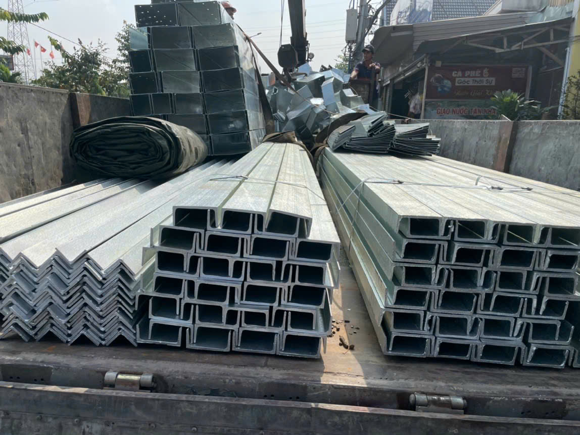 Thép hình U V mạ kẽm nhúng nóng