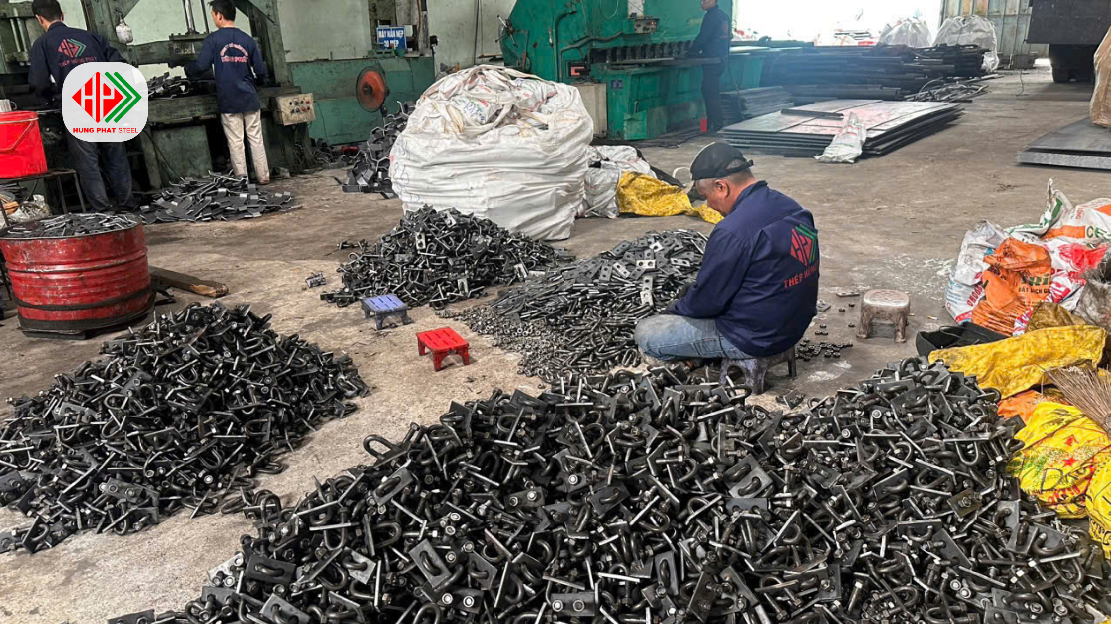 Cóc nối thép M16