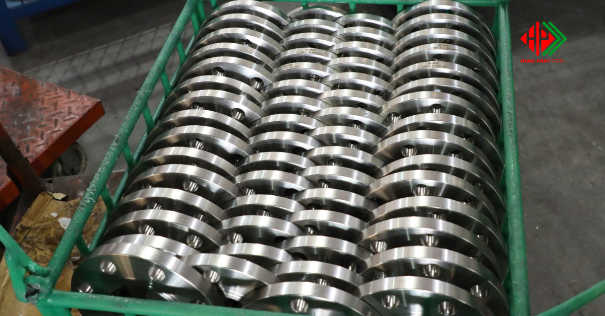 Gia công mặt bích inox