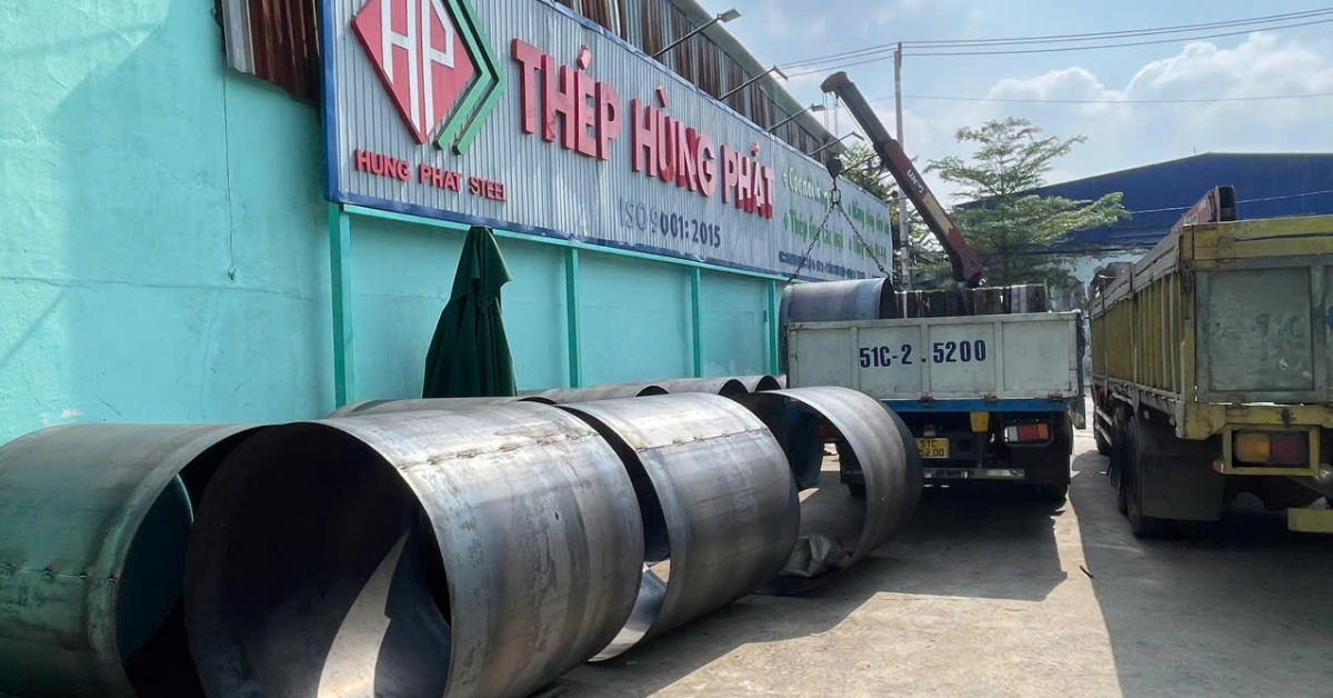 Uốn (cuộn) thép tấm theo yêu cầu